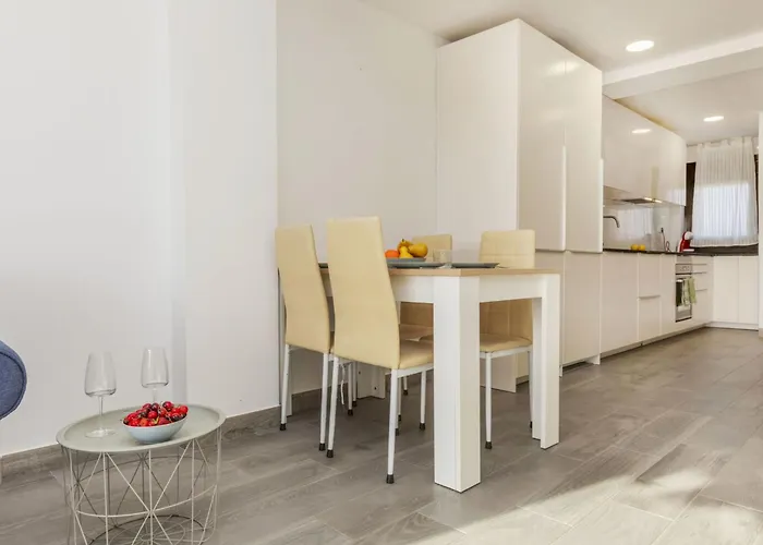 Barcelona By Interhome Daire